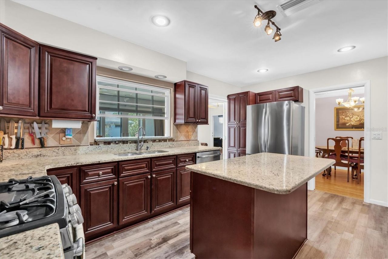 29 Southwind Drive, Belleair Bluffs, FL 33770 Photo