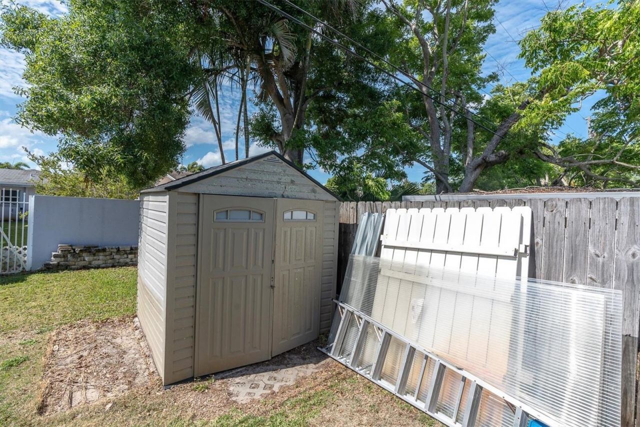 29 Southwind Drive, Belleair Bluffs, FL 33770 Photo