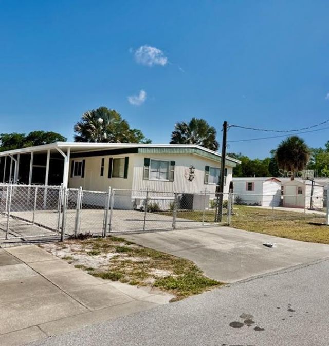 6448 W Richard Drive , Weeki Wachee, FL 34607 Photo