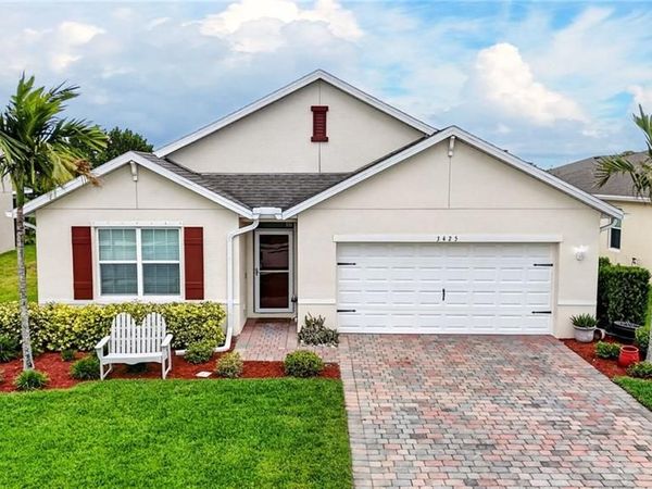 3425 Cancun CT , CAPE CORAL, FL 33909