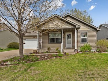 513 Bunker Drive, Northfield, MN 55057