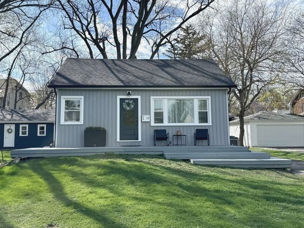 15 S Huffman Street , Naperville, IL 60540