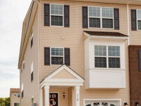 114 Buddy Powell Ln, Deptford, NJ 08090