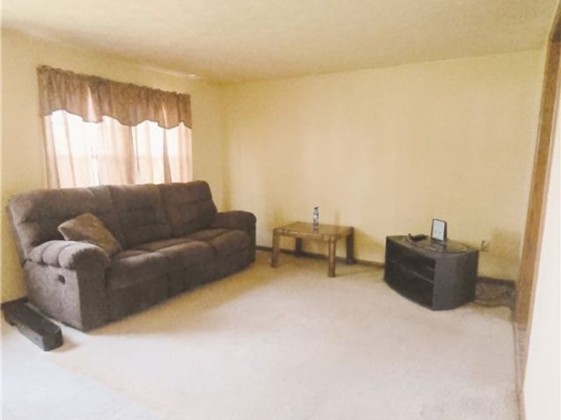 16763 Kinsman Road, Middlefield, OH 44062 Photo 3