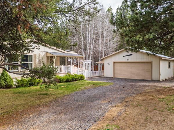 147135 Bills Road, Gilchrist, OR 97737