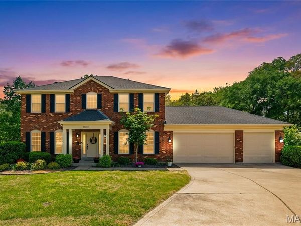 16112 Ridgewoods Manor Circle, Ellisville, MO 63038