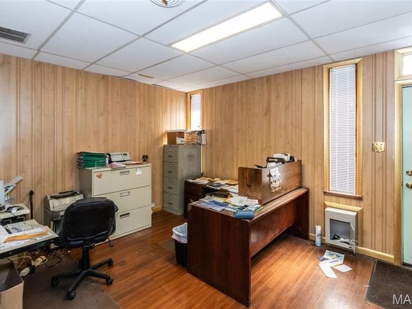 3827 SW Gustine Avenue , St Louis, MO 63116