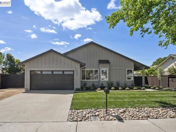 5569 Haggin Oaks Ave, Livermore, CA 94551