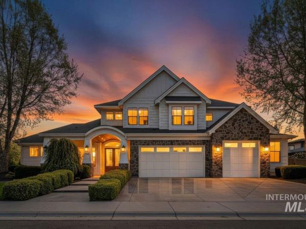 1923 E Golden Oak Ct, Meridian, ID 83646