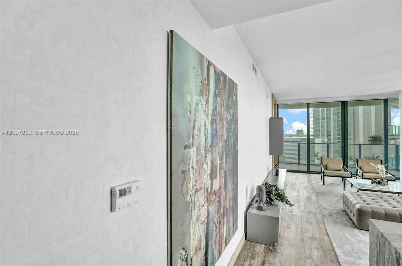 650 NE 32nd St , Unit 1001, Miami, FL 33137 Photo