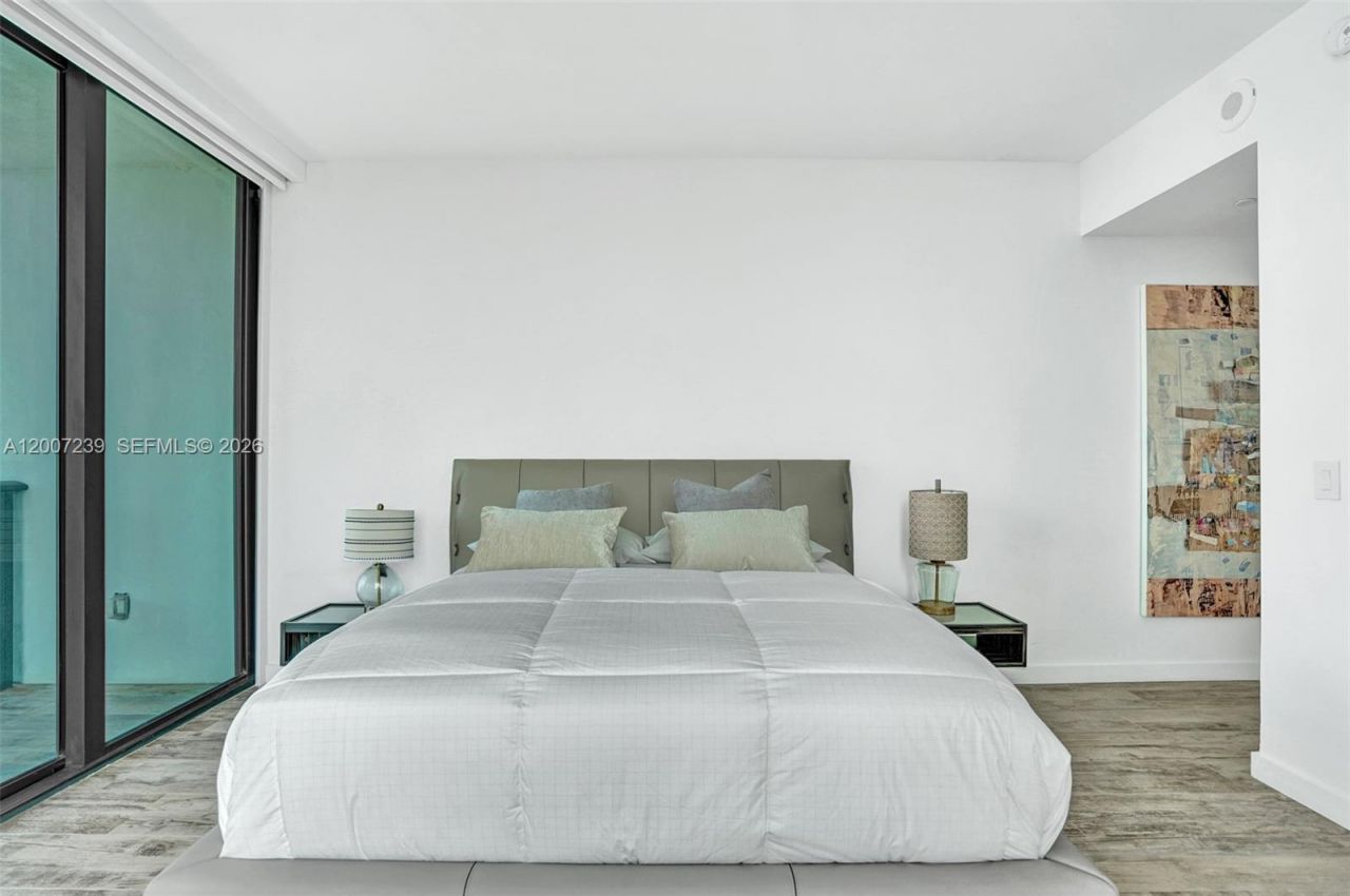 650 NE 32nd St , Unit 1001, Miami, FL 33137 Photo