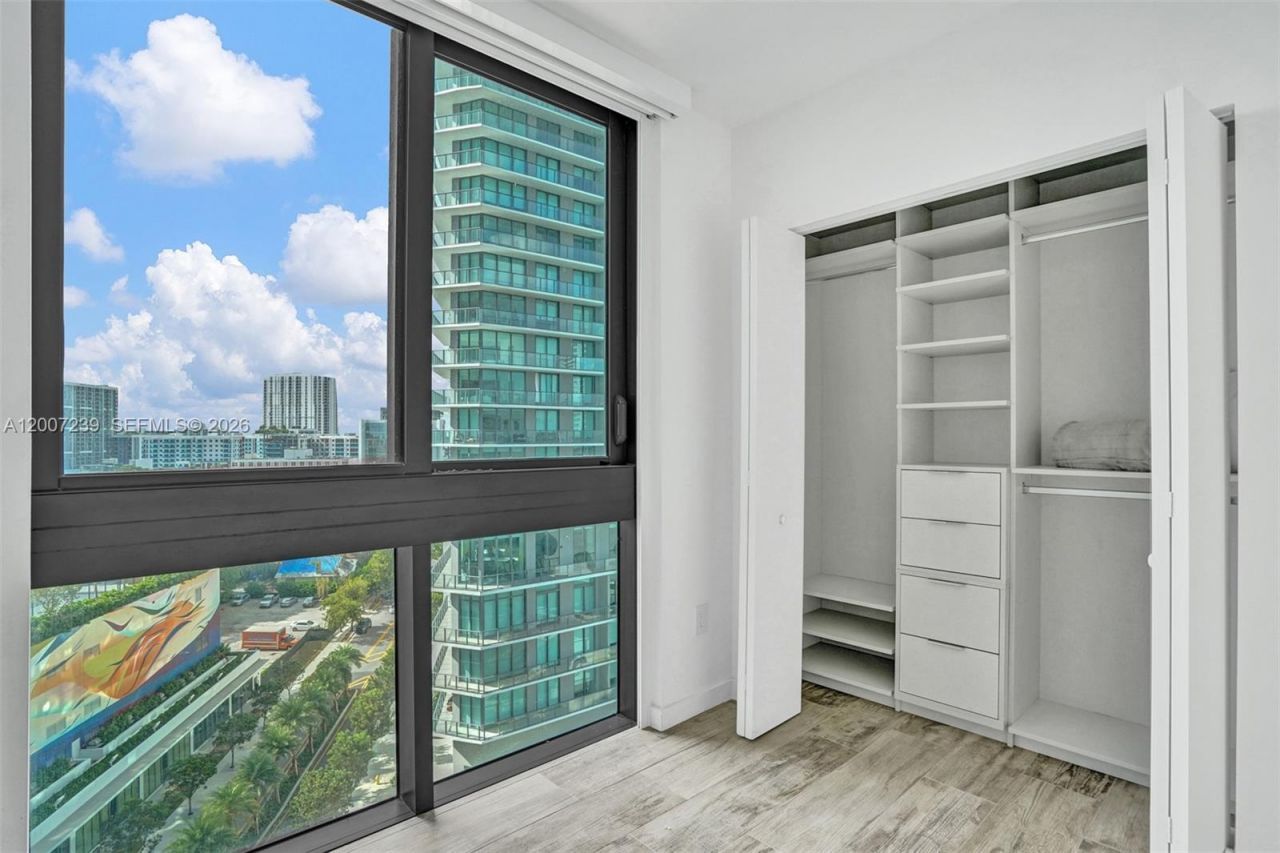 650 NE 32nd St , Unit 1001, Miami, FL 33137 Photo
