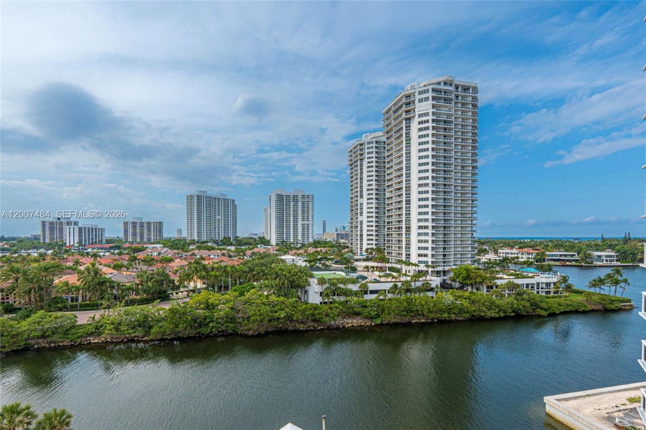 20505 E Country Club Dr , Unit 931, Aventura, FL 33180 Photo