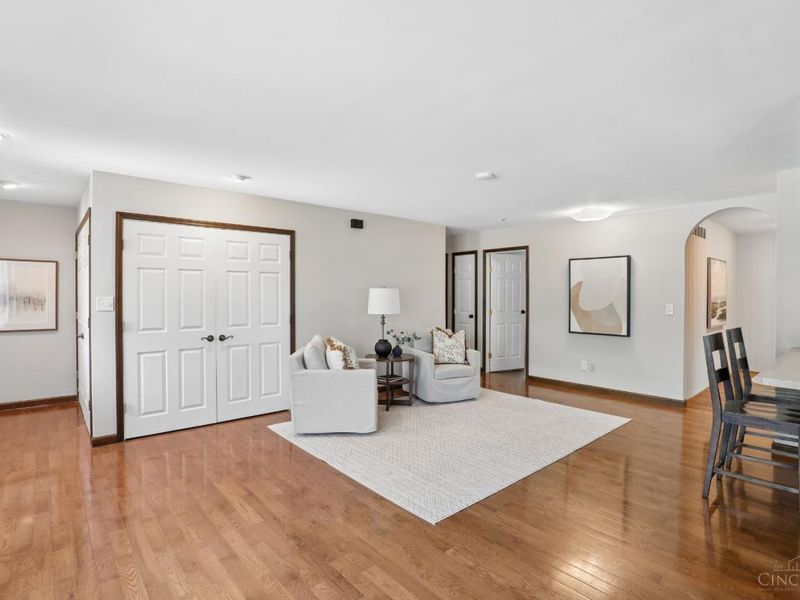 6707 Apache Way, West Chester, OH 45069 Photo 4