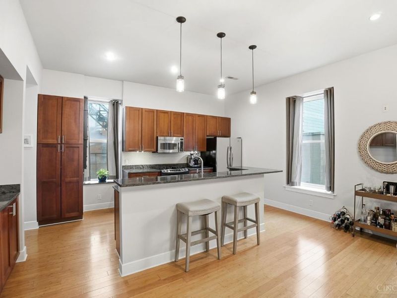 621 Main Street, Unit 4B, Cincinnati, OH 45202 Photo 16