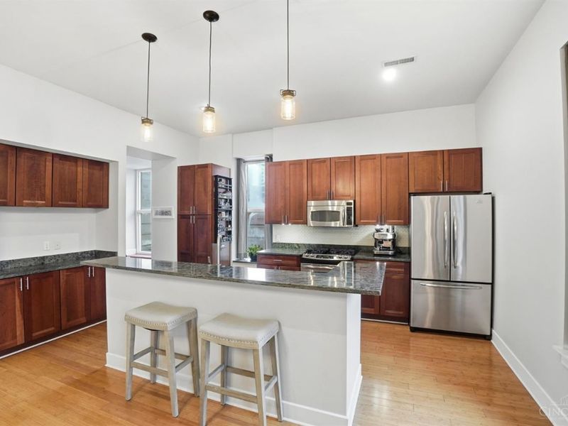 621 Main Street, Unit 4B, Cincinnati, OH 45202 Photo 17