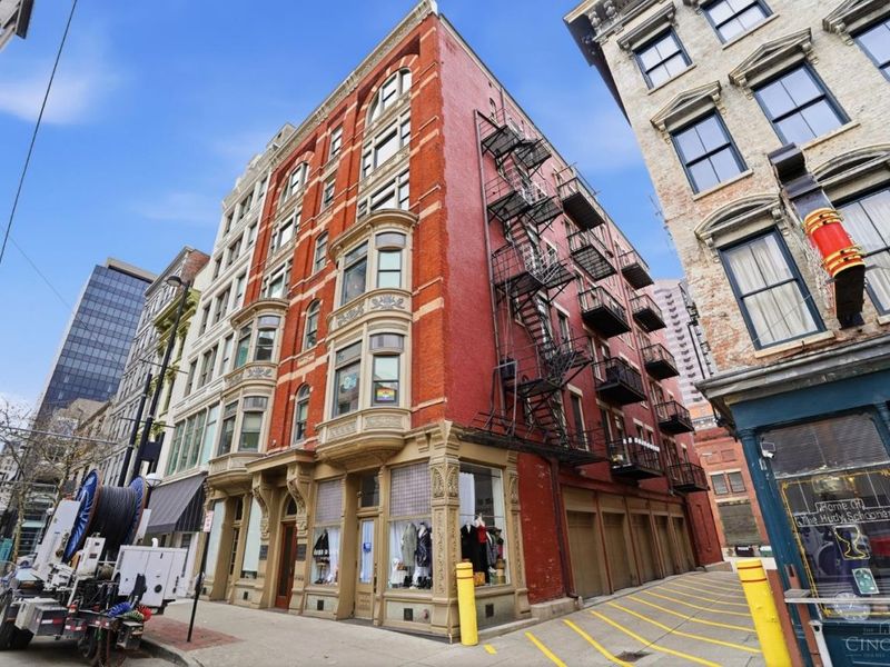 621 Main Street, Unit 4B, Cincinnati, OH 45202 Photo 2