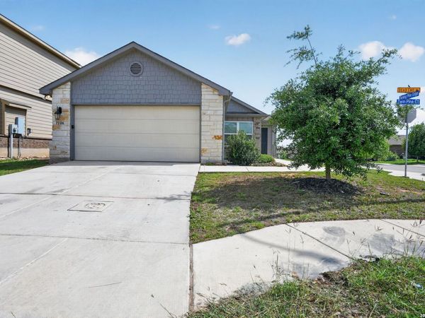 7504 Twin Pine Ct, Converse, TX 78109