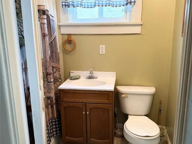 22846 Norman Avenue , Alliance, OH 44401 Photo 16