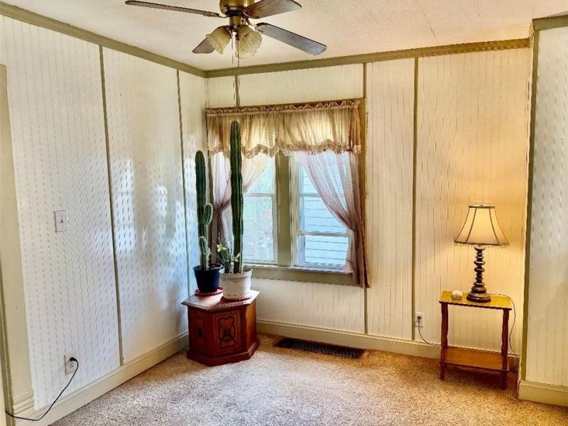 22846 Norman Avenue , Alliance, OH 44401 Photo 8