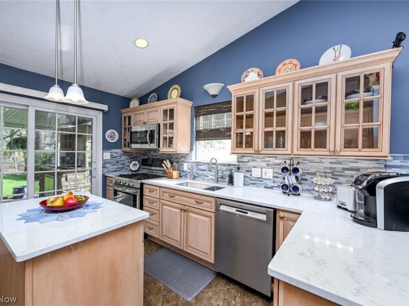 923 Elizabeth Court, Cuyahoga Falls, OH 44221 Photo 14