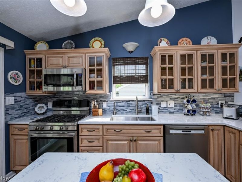 923 Elizabeth Court, Cuyahoga Falls, OH 44221 Photo 17