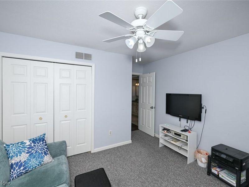 923 Elizabeth Court, Cuyahoga Falls, OH 44221 Photo 20