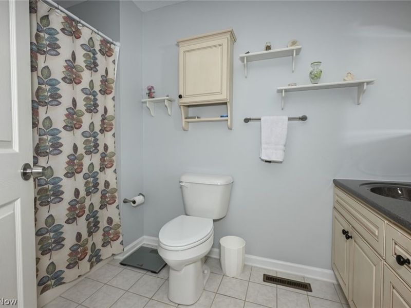 923 Elizabeth Court, Cuyahoga Falls, OH 44221 Photo 24