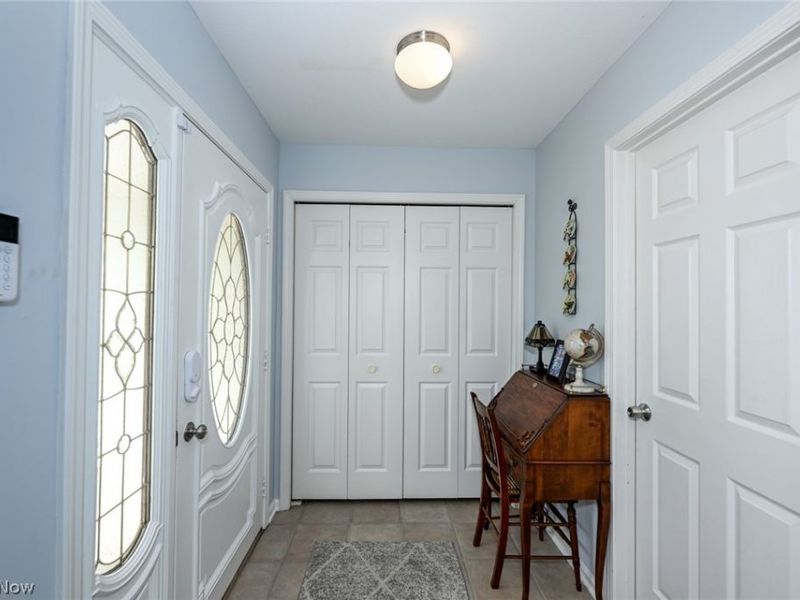 923 Elizabeth Court, Cuyahoga Falls, OH 44221 Photo 3