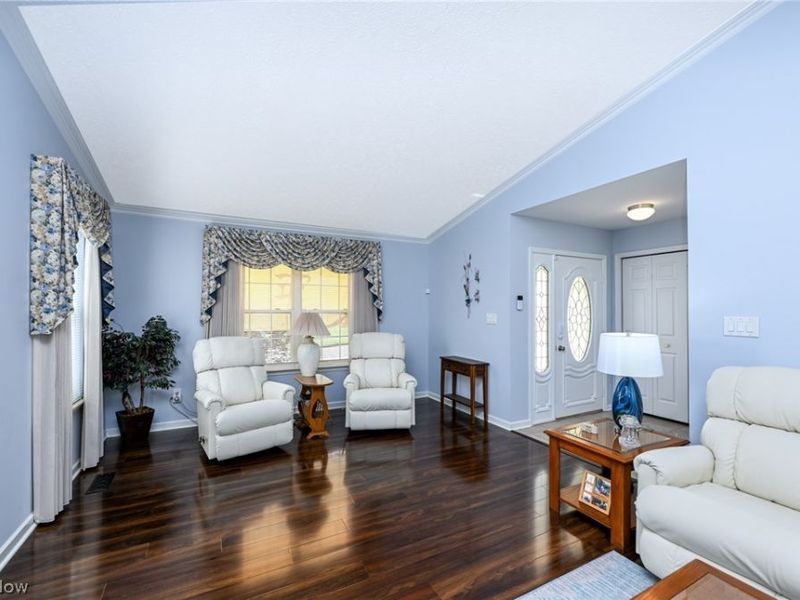 923 Elizabeth Court, Cuyahoga Falls, OH 44221 Photo 6