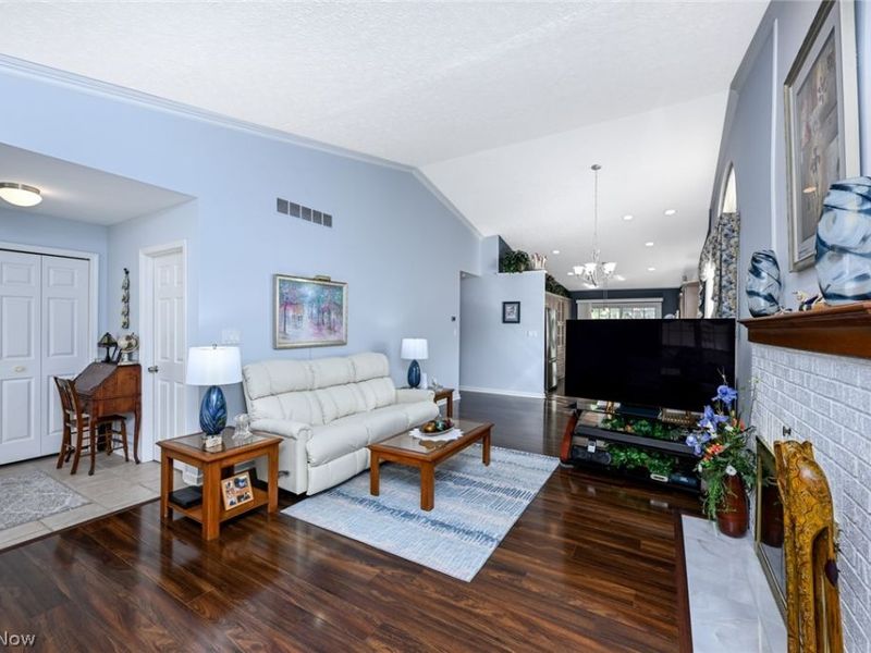 923 Elizabeth Court, Cuyahoga Falls, OH 44221 Photo 7