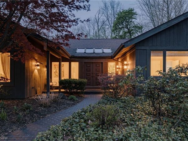 8 Louis Drive , Pepper Pike, OH 44124