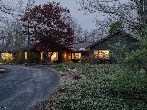 8 Louis Drive, Pepper Pike, OH 44124