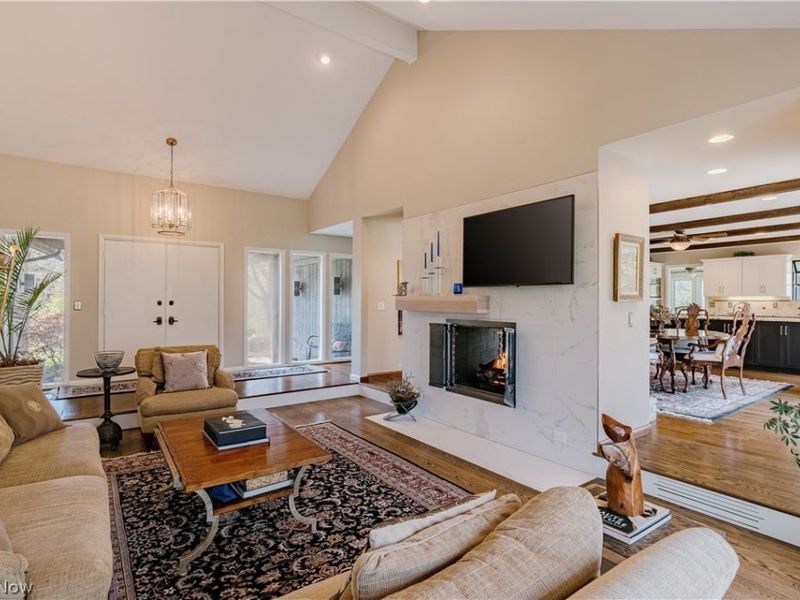 8 Louis Drive, Pepper Pike, OH 44124 Photo 5