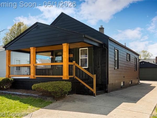 23393 Hoover Avenue, Hazel Park, MI 48030