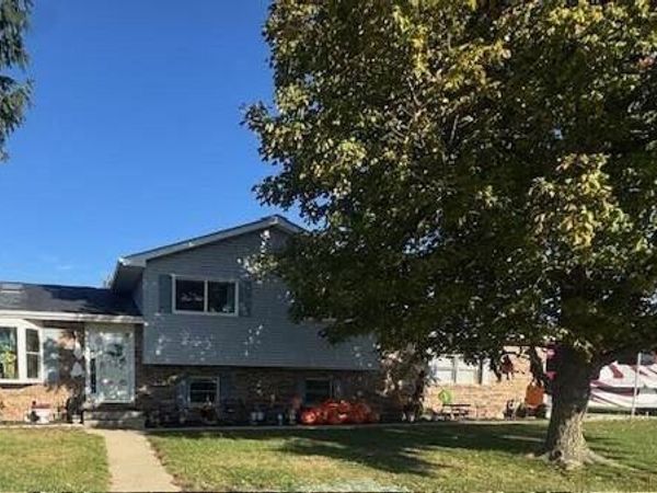 6100 Robbins Road , Portage, IN 46368