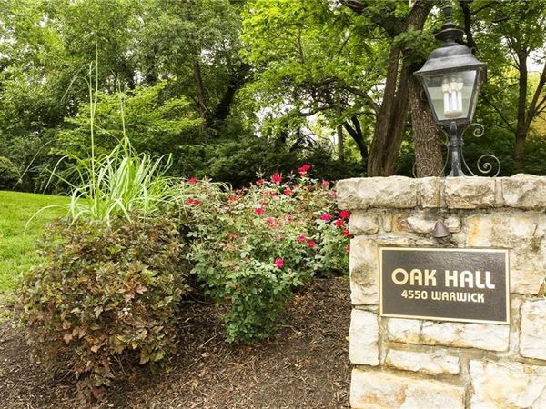 4550 Warwick Boulevard, Unit 408, Kansas City, MO 64111