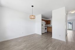 4826 Willow Brook Lane photo 4