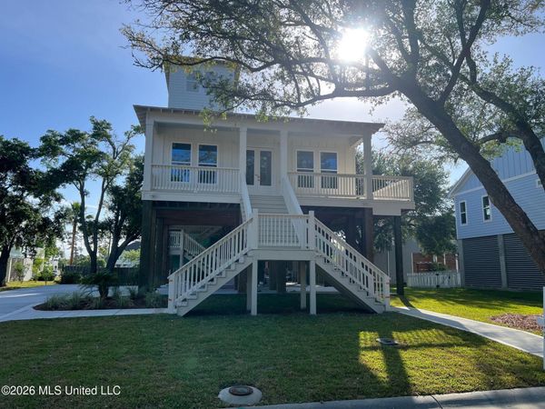 120 Beachview Drive, Pass Christian, MS 39571