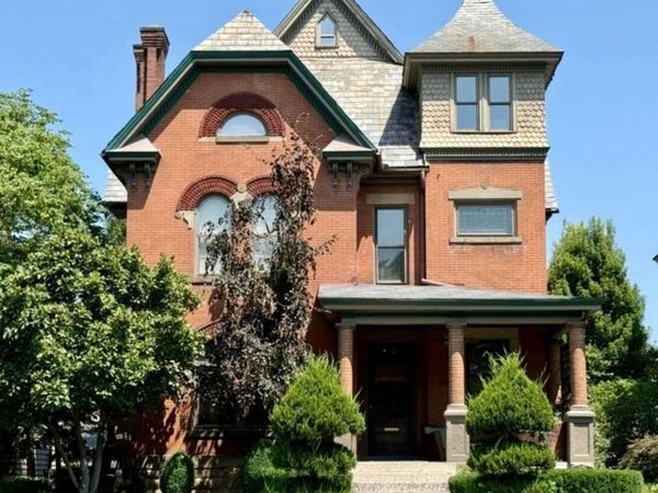 130 Buttles Avenue , Columbus, OH 43215