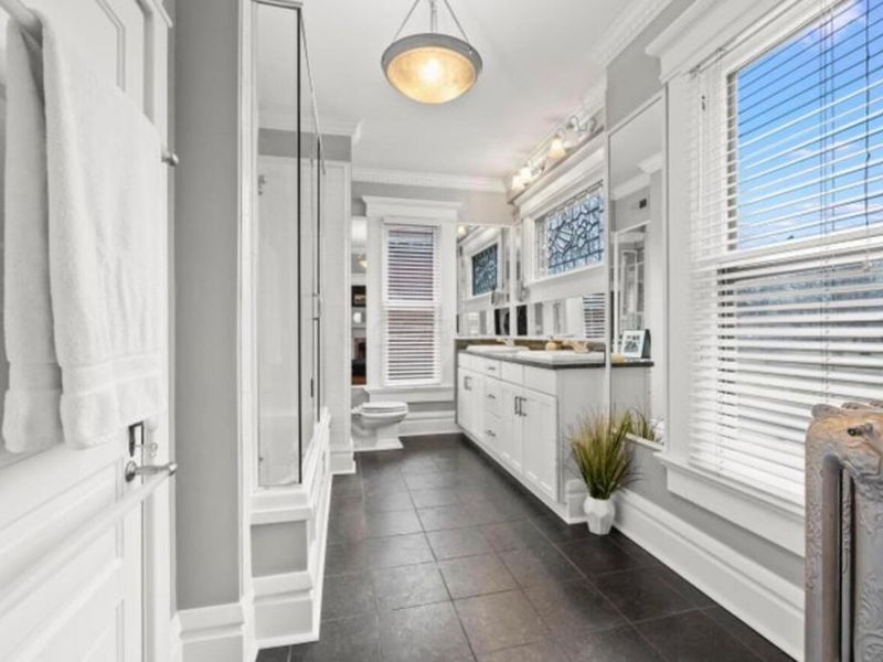 130 Buttles Avenue , Columbus, OH 43215 Photo 13