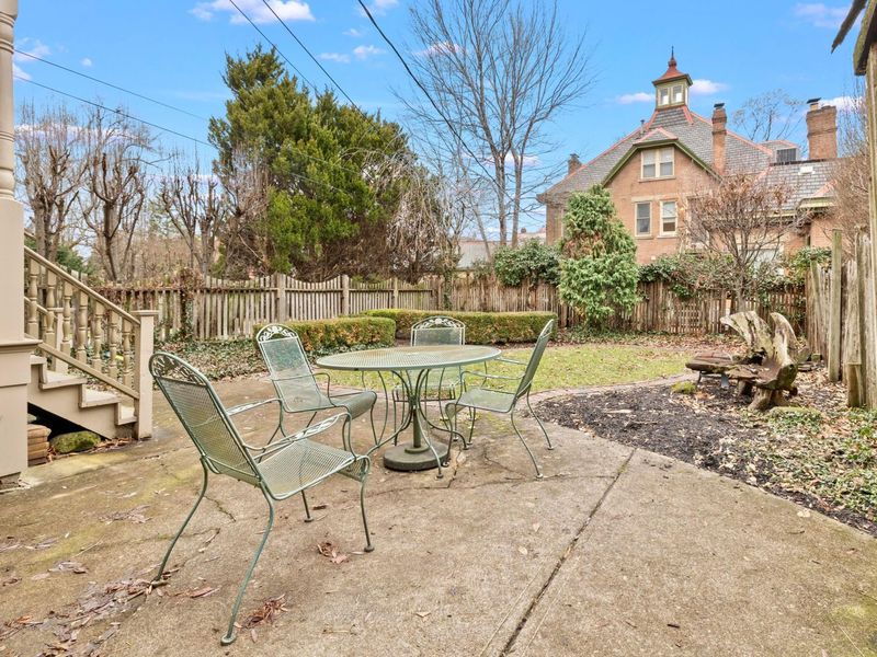 130 Buttles Avenue , Columbus, OH 43215 Photo 35