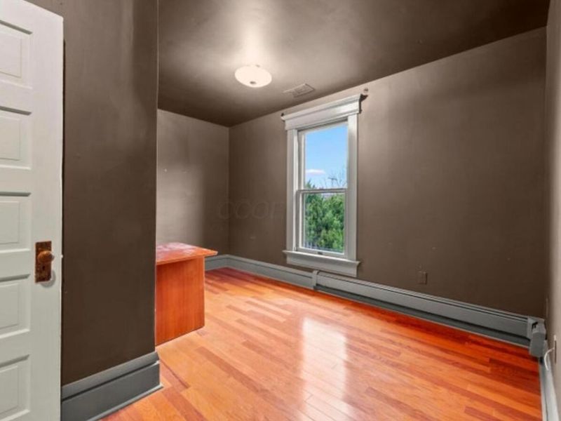 130 Buttles Avenue , Columbus, OH 43215 Photo 9