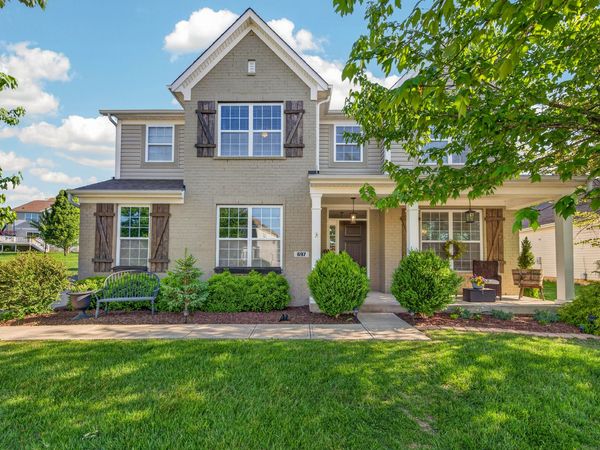 697 Lake Vista Drive , Columbus, IN 47201