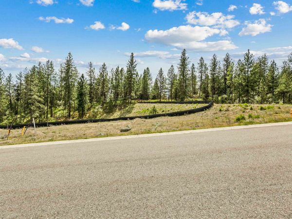 5107 Scenic Ln, Spokane, WA 99212