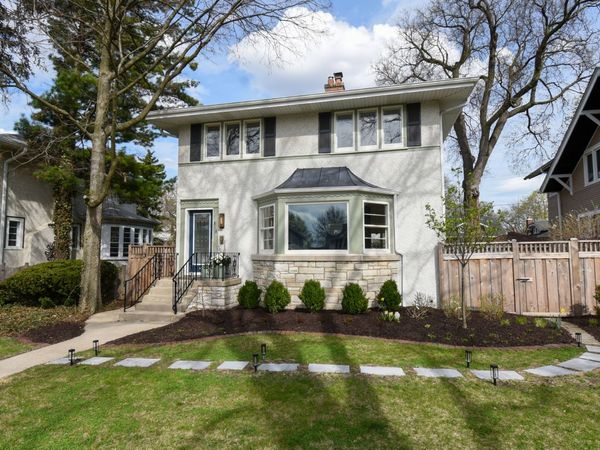 818 N Euclid Avenue , Oak Park, IL 60302