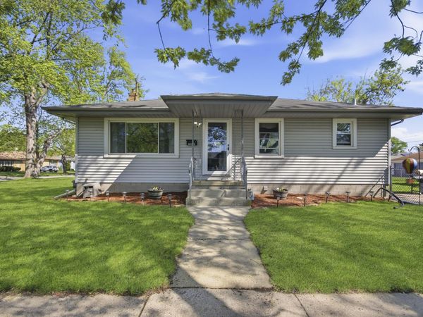 18655 Sherman Street , Lansing, IL 60438