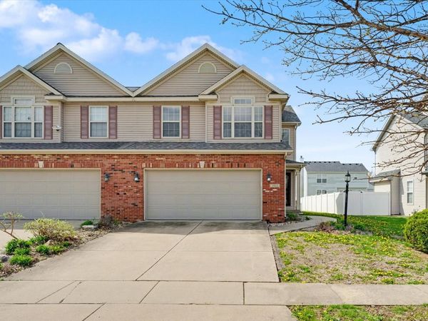 3911 SUMMER SAGE Court , Champaign, IL 61822