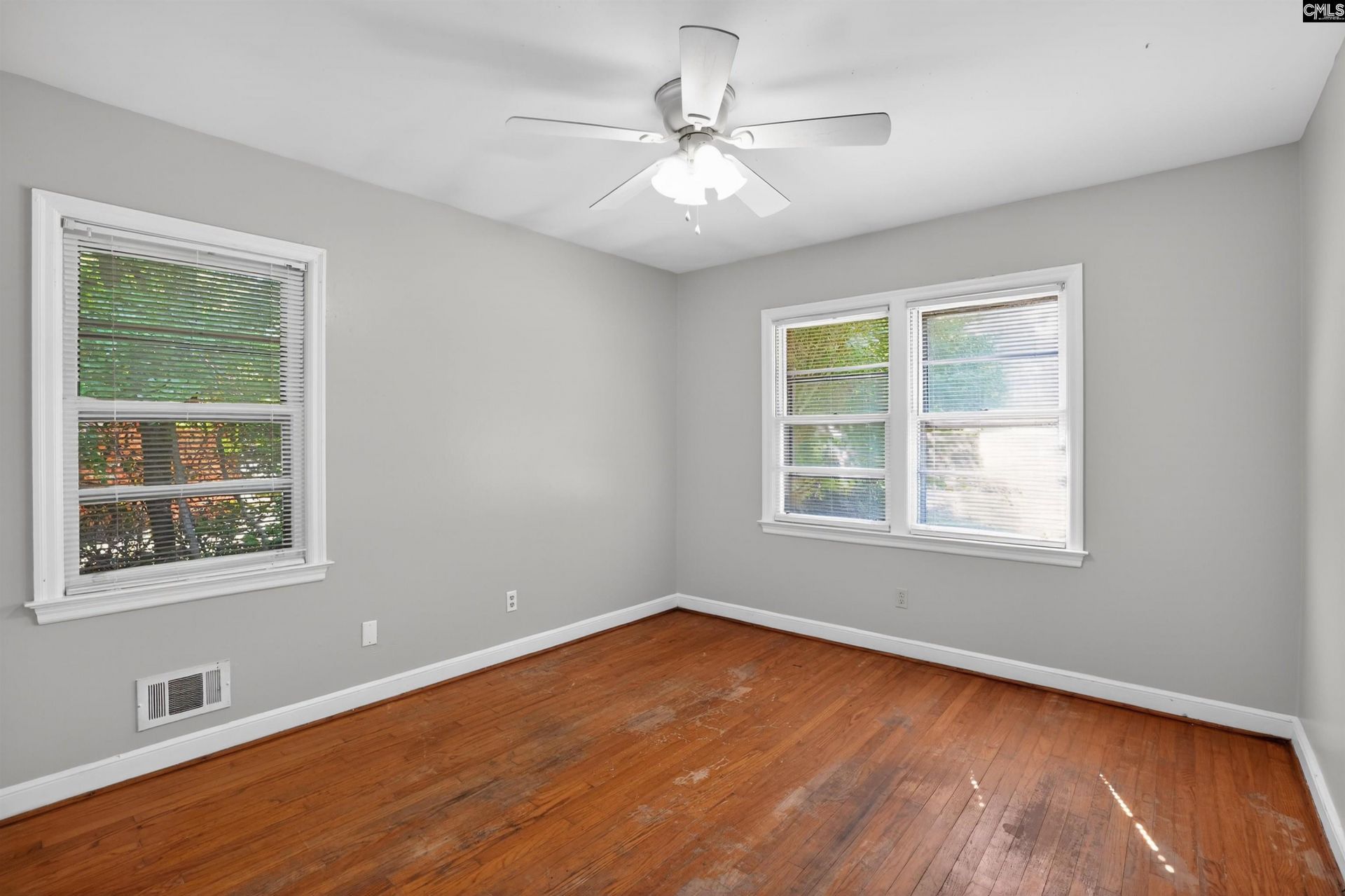 1015 Greenlawn Drive Photo 13