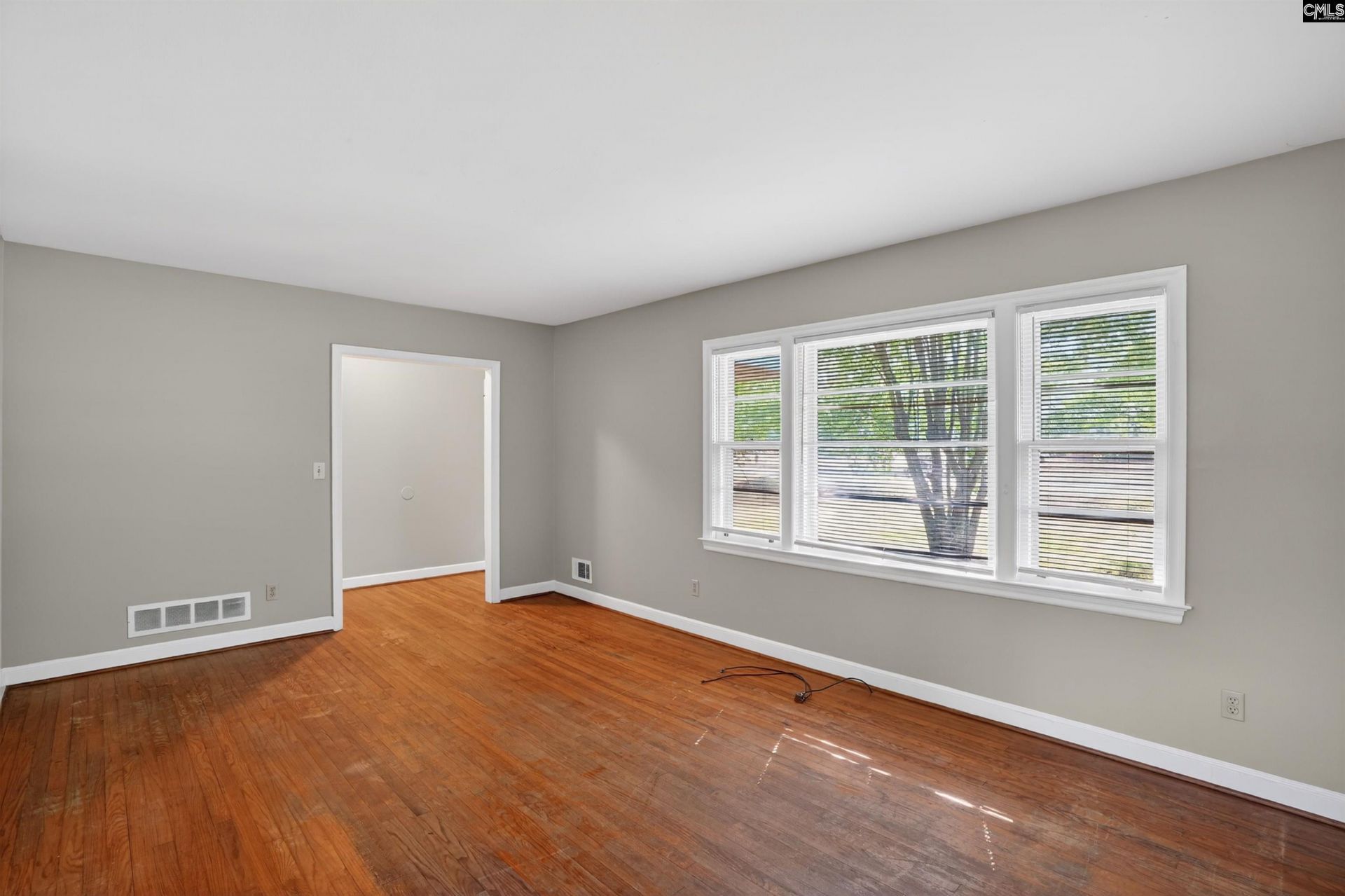 1015 Greenlawn Drive Photo 17